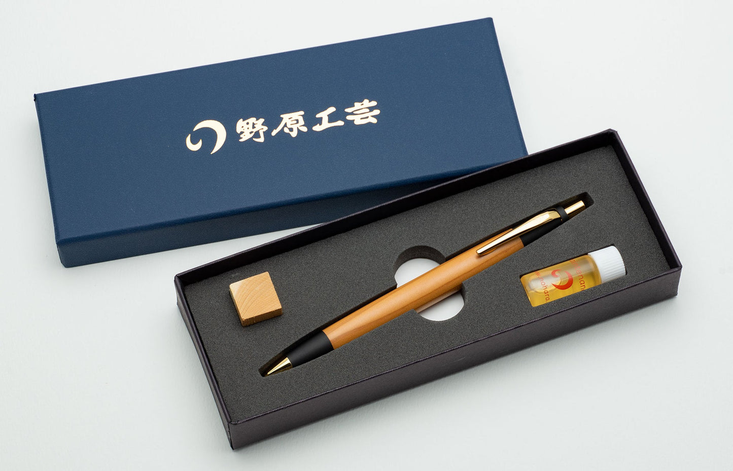 樫(カシ)のシャープペンシル